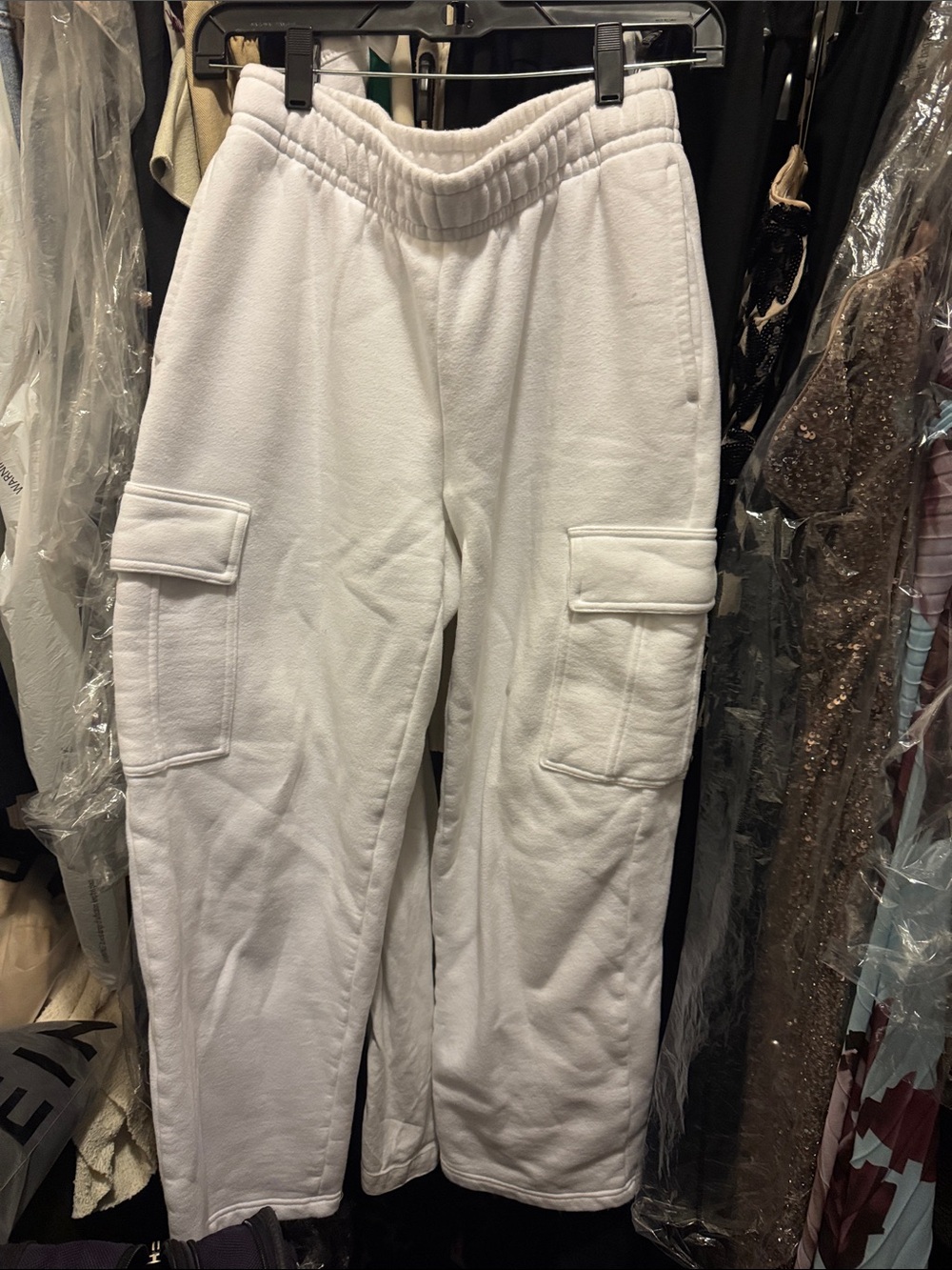 Aritzia Tna mega cargo sweatpants